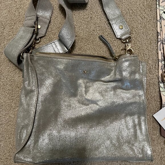 Erin Condren Metallic Silver Suede Crossbody Bag - Picture 2 of 8
